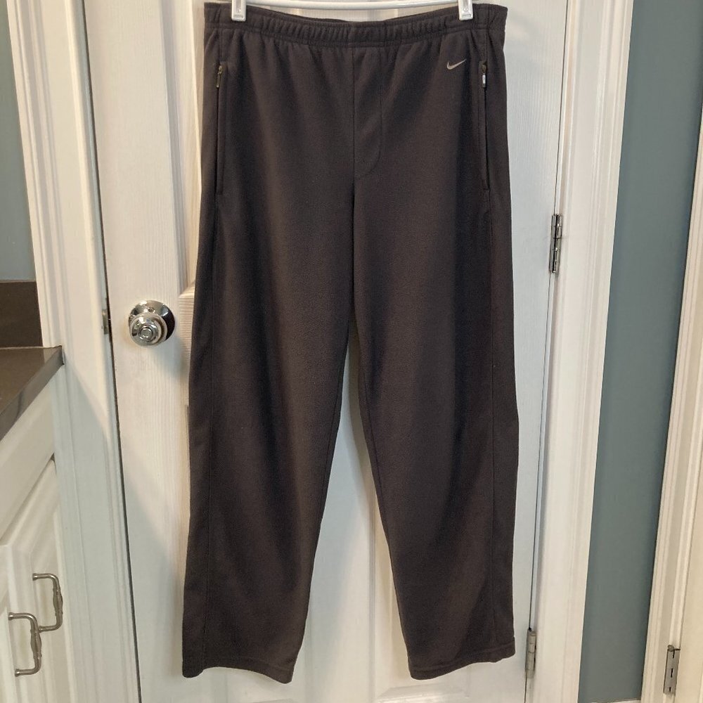 Nike Therma-Fit Fleece Athletic Sweatpants With Dual Zip Pockets Size Medium